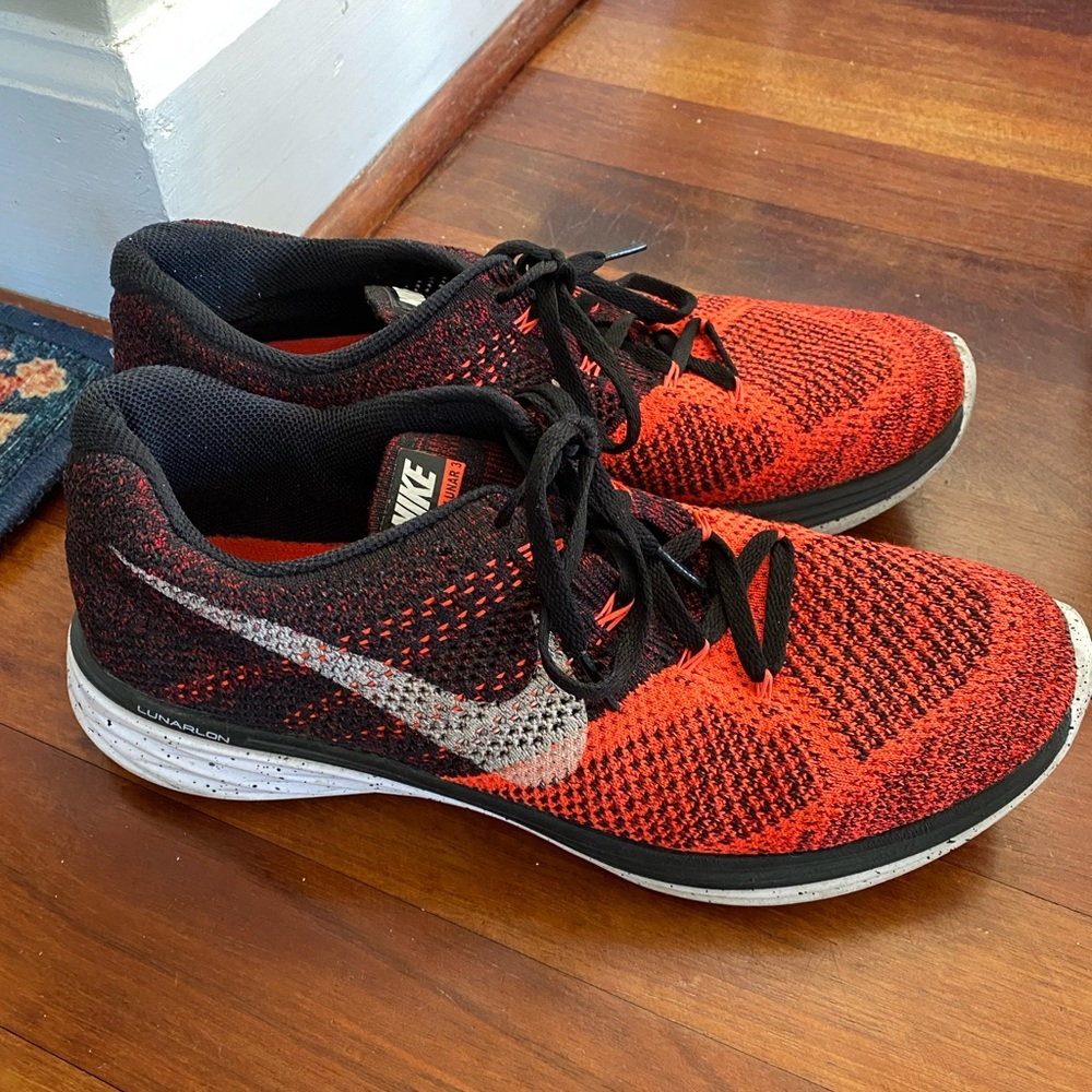 Nike Flyknit Black & Orange Mens Sneaker